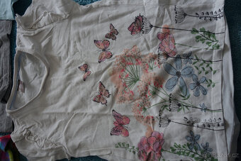 Trička vel.128 - 19