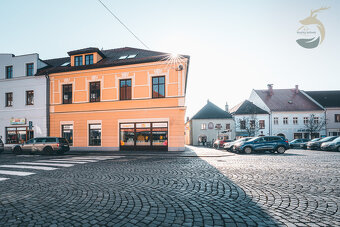 Luxusní byt a investiční dům v srdci Šumavy. KORUNA , o výmě - 19