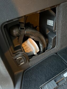 Touran 2.0 tdi 103 kw dsg pano bixenon 7 mist - 19
