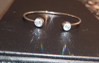 Nový dámský stříbrný náramek otevřený 925 třpytivý - 19