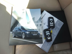 BMW 525d 6V 150KW AUT KŮŽE PANORAMA NAVI XENON TOP SERVIS ČR - 19
