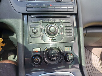 Prodám Peugeot 5008 1,6HDI 82 kw - 19