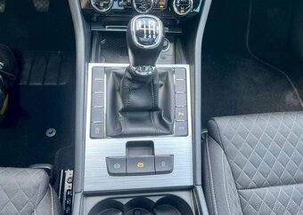 Škoda Superb 2.0TDI 110kW Matrix/ Webasto - 19