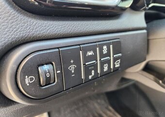 Kia Cee´d 1.5-GT-Line-DPH-ZÁRUKA-PAKETY - 19