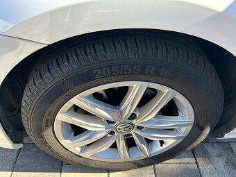 VW Golf 7 1.5 TGI TSI CNG 2019 DPH Highline 96 kw - 19