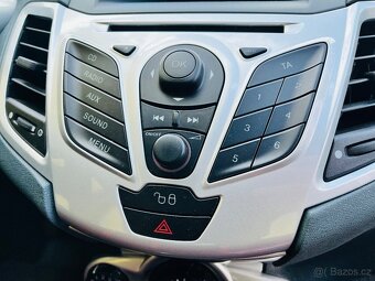 FORD FIESTA 1.2 i BENZÍN 5 DVEŘÍ NAJETO JEN 79 TIS KM ALU - 19