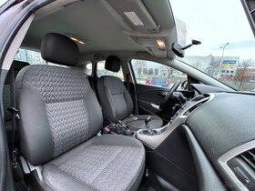 Opel Astra J 1,6, 2013, tažné zařízení, 17" kola - 19