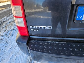 Dodge Nitro - 19