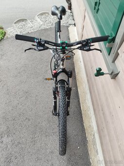 Horské kolo Specialized Stumpjumper M4 stříbrná - 19