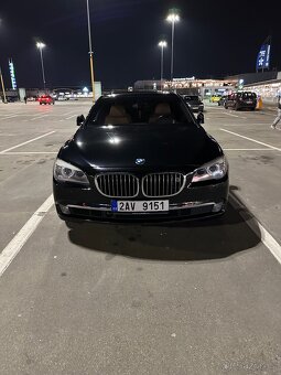 BMW 740d F01 - 19