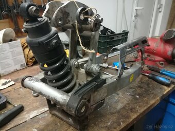 Suzuki dr600 - 19
