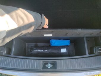 Hyundai i30 1.0 T-GDI 88 kW KOMBI – krásný stav, po servisu - 19