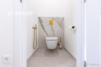 Kompletně zrekonstruovaný designový byt 3+kk (76 m²) s nadst - 19