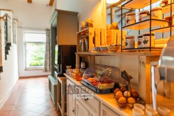 Prodej rodinného sídla (768 m²), pozemek 2 463m² - Číměř u J - 19