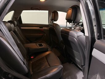 Kia Sorento 2,2 CRDI PREMIUM AUTOMAT KAMERA KEYLESS TOP - 19