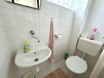 Rodinný dům, zahrada, 2x garáž v atraktivní lokalitě města T - 19