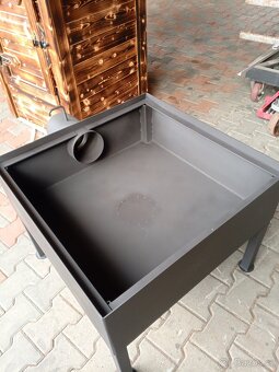 Dřevěná udirna - 19