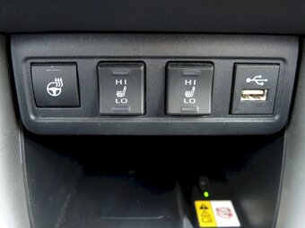 Toyota Corolla Cross, Comfort Business 2,0 Hybrid 4x 1 - 19