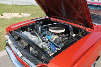 1966 Ford Mustang Fastback 289 V8, manuál, perfektní stav - 19