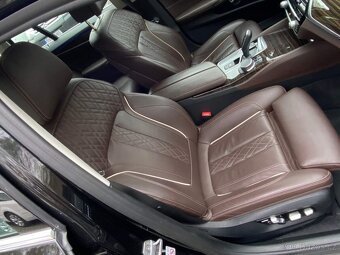 BMW 520d xDrive Touring LuxuryLine 2018 122tkm 4x4 klima ČR - 19