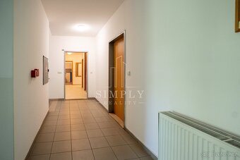 Prodej  bytu 4+kk 105m2, terasa 38 m2, zahrada 70 m2, Maleši - 19