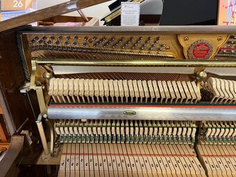 Německé pianino Schimmel se zárukou 2 roky, doprava zdarma - 19