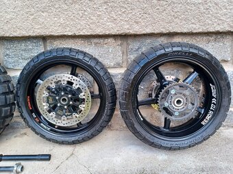 KTM LC8 990 SUPERDUKE a SMT - DOKLADY - 19