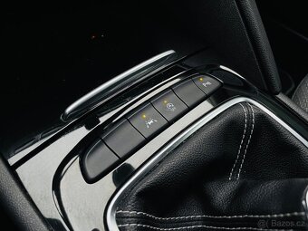 Opel Insignia 2.0 CDTI 125KW MANUÁL LED LUX NAVI SERVISKA - 19