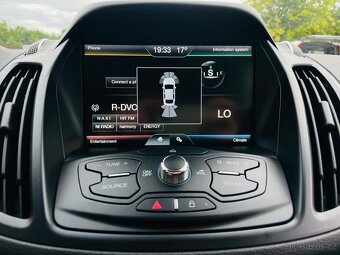 Ford Kuga 2.0TDCi MANUÁL TITANIUM 2WD SENZORY VÝHŘEV - 19