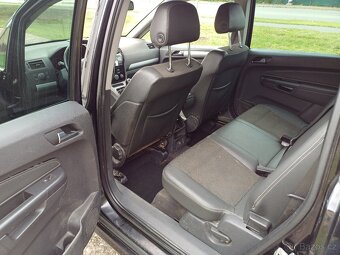 Opel zafira 1.6i turbo 110kw r.2010 stk 2026/10 - 19