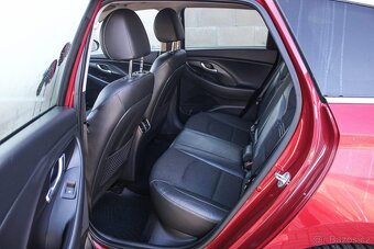 Hyundai i30 CW 1.6 CRDi mHEV Style DCT / AJ NA SPLÁTKY / - 19