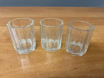 Sběratel nabízí straré panáky - 19