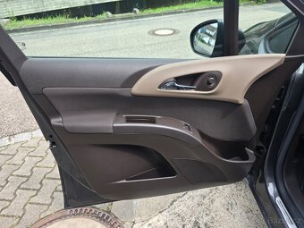 OPEL MERIVA 1.4 MPI 74kW, r.v.2011, najeto 204000 km - 19