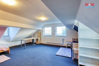 Prodej dvougeneračního rodinného domu, 140 m², Lojovice - 19