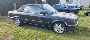 Bmw e30 cabrio 320i. Chromák.  Serviska - 19