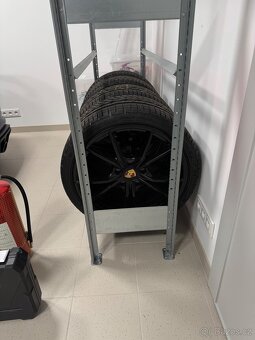 Porsche Cayman GT4 - 19