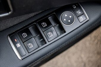 Mercedes-Benz E E320 CDI 4MATIC, 170kW, A7 - 19