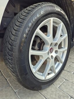 Fiat Freemont 2.0Jtd-103kw-manuál- 7míst-Lounge- - 19