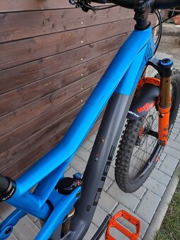 Zánovní enduro kolo Cube Stereo Carbon / vel. L - 19