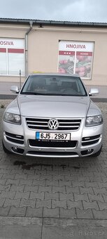VW Touareg V10 5.0 TDI sleva - 19