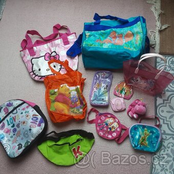 Kabelky , batuzky taštičky atd - 19