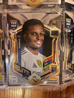 Fotbalové kartičky Adrenalyn - Fifa 365 2026 Jewel Elite Cut - 19