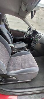 Toyota Avensis - 19