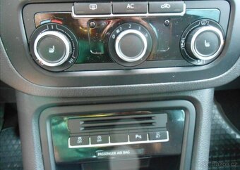 Volkswagen Sharan 1,4 TSI 110 kW Serviska nafta - 19