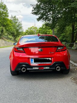 TOYOTA GR86 2.4 6MT - TOP - 19