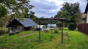 Rodinný dům 4+1 s dílnou, garáží a zahradou - 19