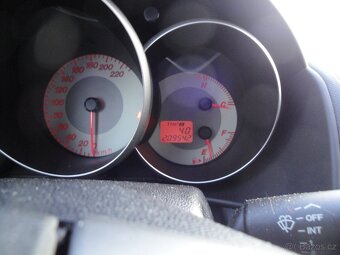 Prodám Mazda 3-1.4,62kw, 1.maj - 19