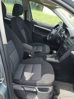 ŠKODA OCTAVIA COMBI DSG 2.0TDi TAŽNÉ ZAŘÍZENÍ R.V.2006 - 19