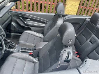 VW EOS 2.0 CABRIO TFSI 147 kW najeto 214000 km, r.v.2008 - 19
