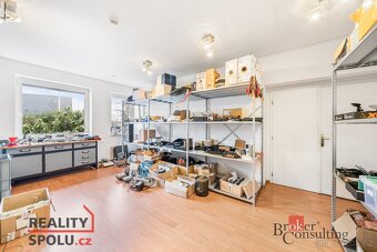 Prodej, komerční/činžovní dům, 447 m2, U Křížku 571, 25243 P - 19